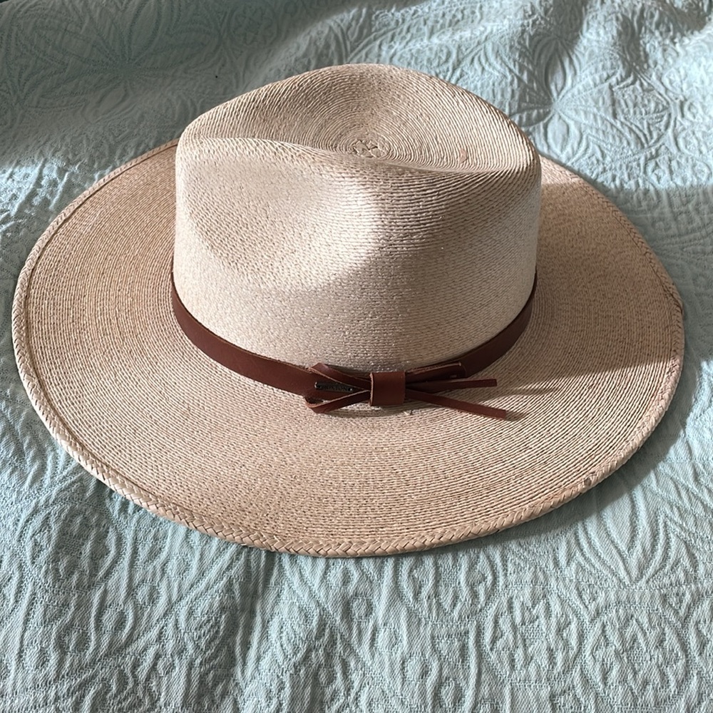 Brixton Field Proper Natura Straw Hat. Size M.